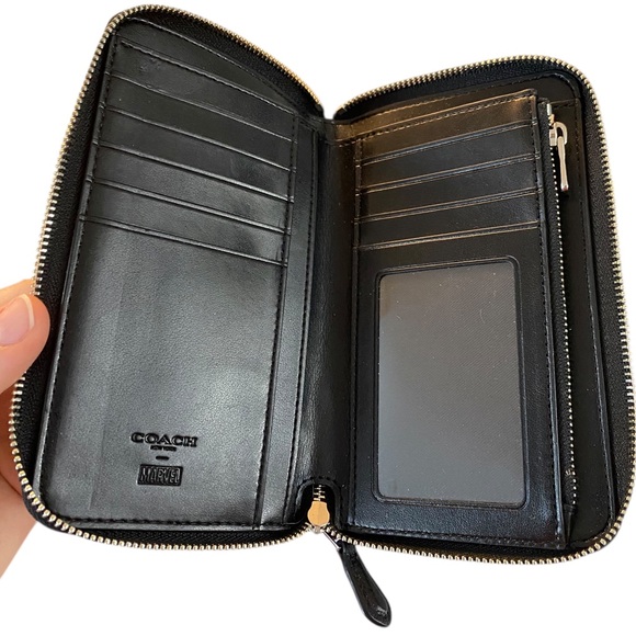 COACH X Marvel Medium Zip Around Wallet With Black Widow NWOT - Picture 3 of 7